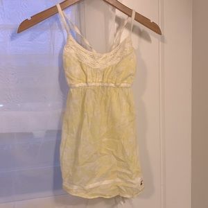 $5/25 Hollister babydoll tank top yellow floral size s